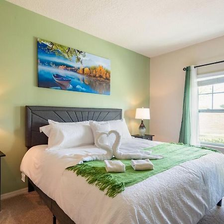 Super Comfy And Spacious 3 Bedroom 10 Minutes From Disney, With Major Shopping 4 Minutes Away 키시미 외부 사진