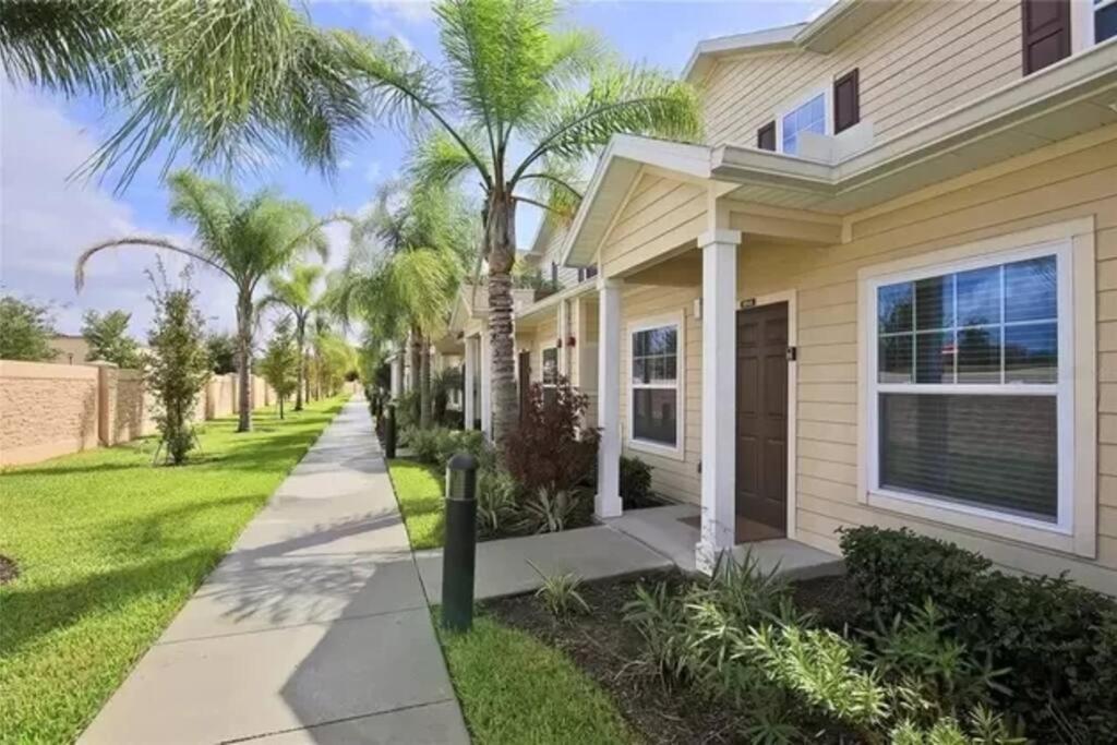 Super Comfy And Spacious 3 Bedroom 10 Minutes From Disney, With Major Shopping 4 Minutes Away 키시미 외부 사진