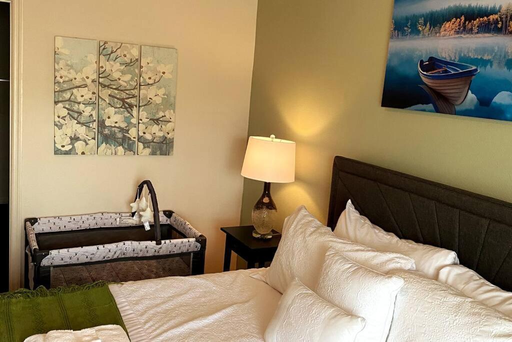 Super Comfy And Spacious 3 Bedroom 10 Minutes From Disney, With Major Shopping 4 Minutes Away 키시미 외부 사진