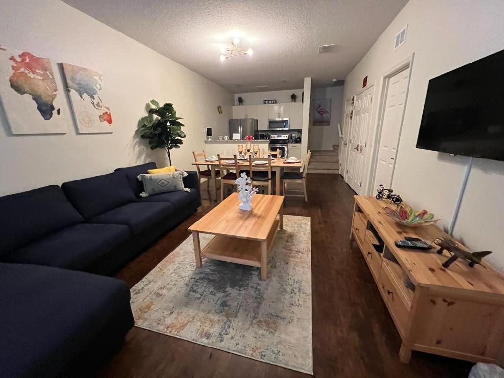 Super Comfy And Spacious 3 Bedroom 10 Minutes From Disney, With Major Shopping 4 Minutes Away 키시미 외부 사진